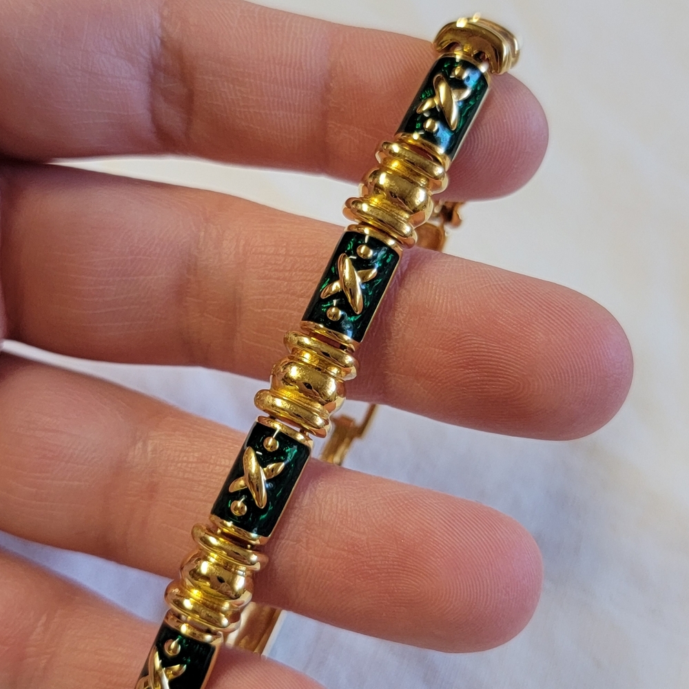 Vintage Joan Rivers Signed Green Enamel Gold Plated Bracelet Designer Signed